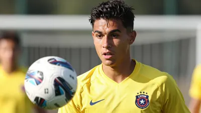 Watford have sent 19-year-old midfielder Leo Ramirez-Espain on a one-month loan to National League South club Hemel...